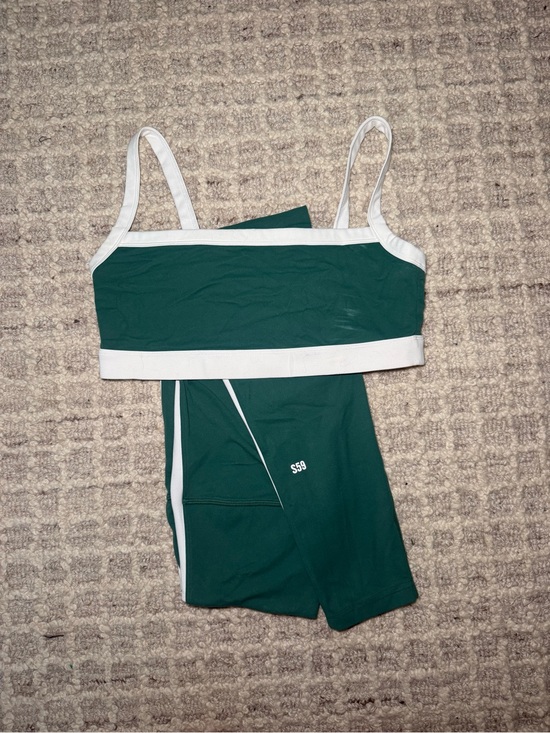 Splits59 Other - Women's Green & White sports bra and legging set